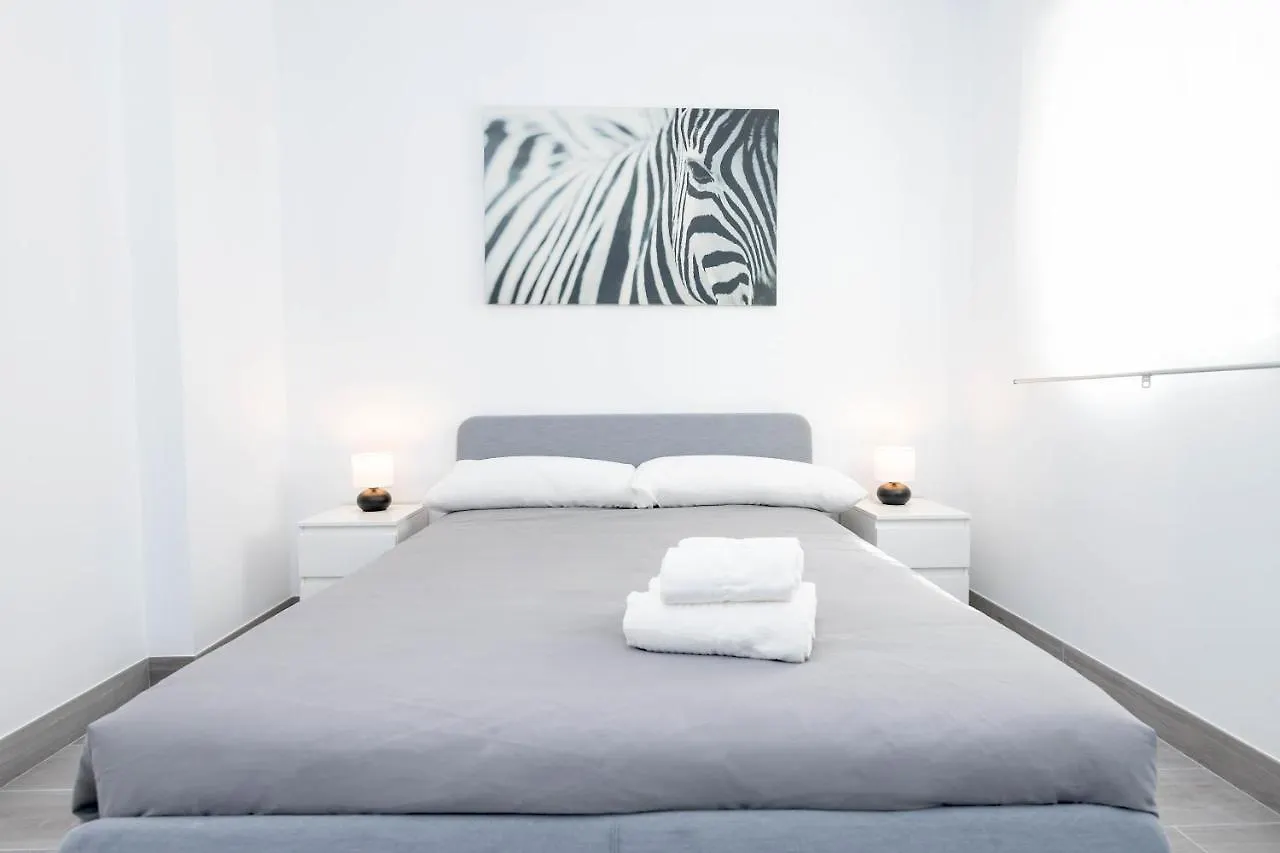 Sun & Beach Malaga City Center Apartment